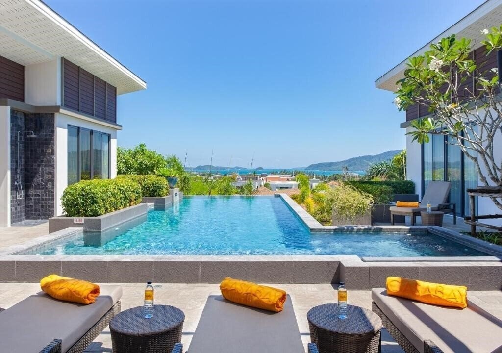Hotel Casabay Luxury Pool Villas 4*