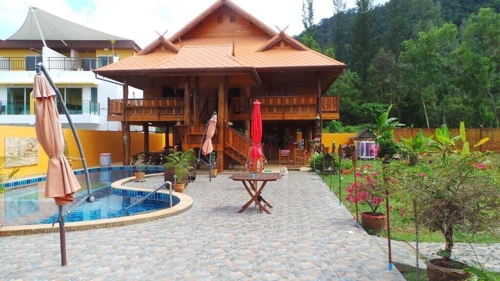 Fotografie Golden Teak Resort - Baan Sapparot 3*