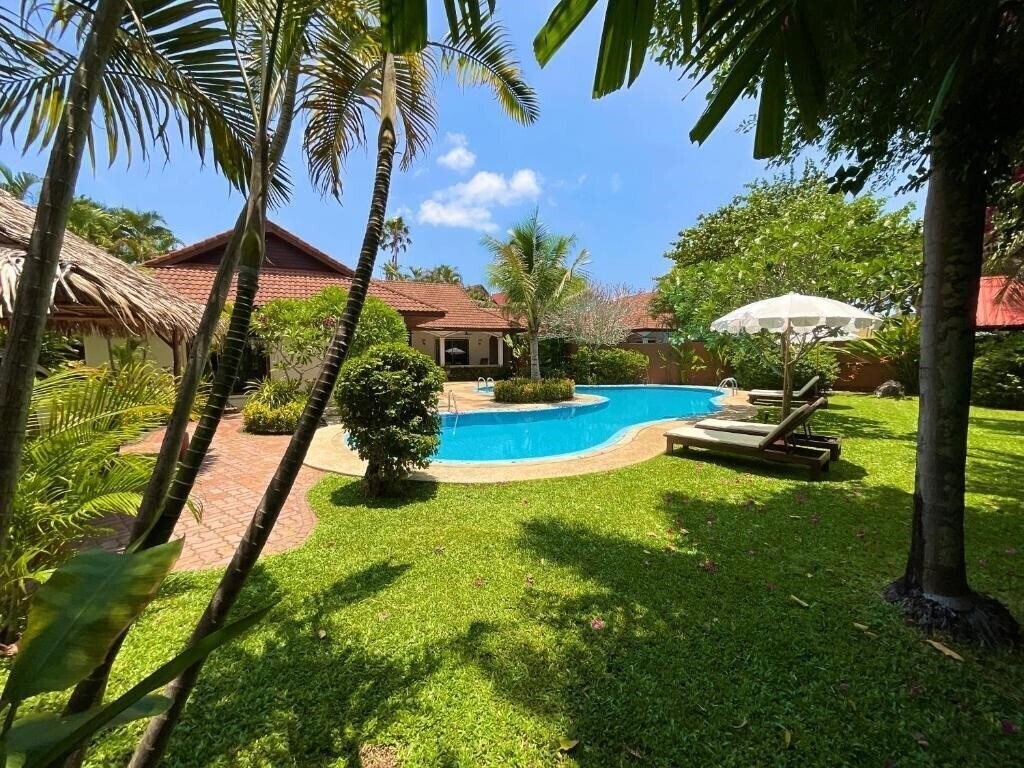 Hotel Coconut Paradise Holiday Villas 3*