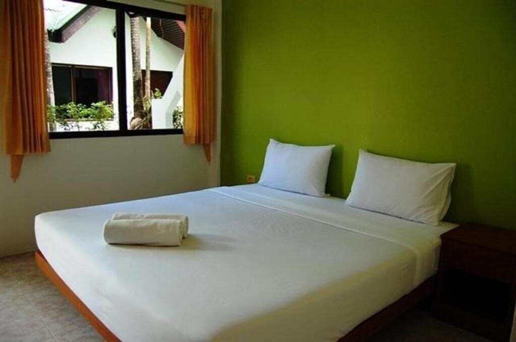 Фото Hacienda Phuket 2*