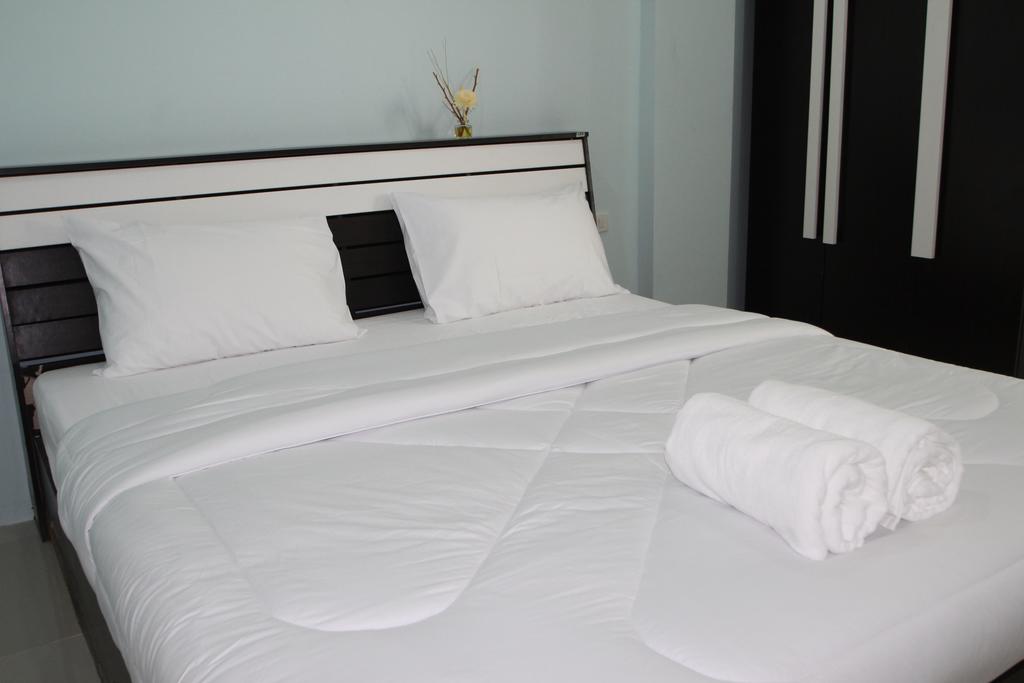 Fotografie Angel Service Apartment Patong Beach Hostel 2*