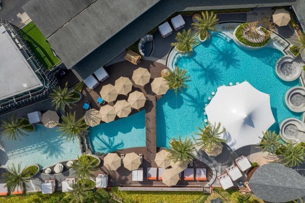 Фото Patong Bay Hill Reosrt & Spa 4*