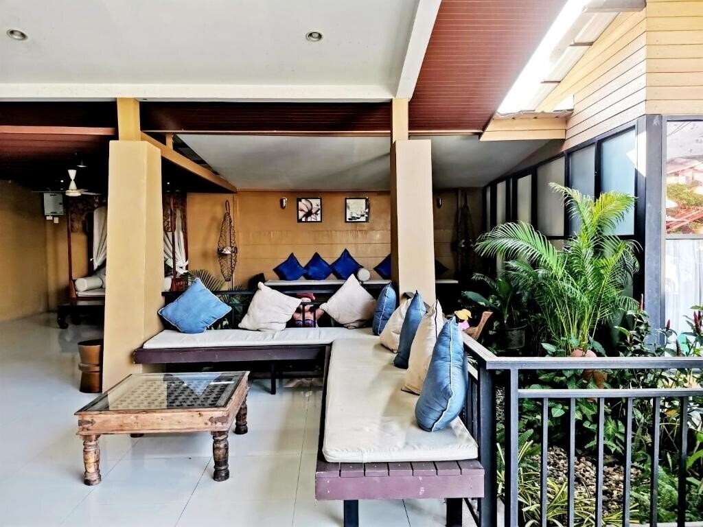 Картинка Nai Yang Beach Hotel 3*