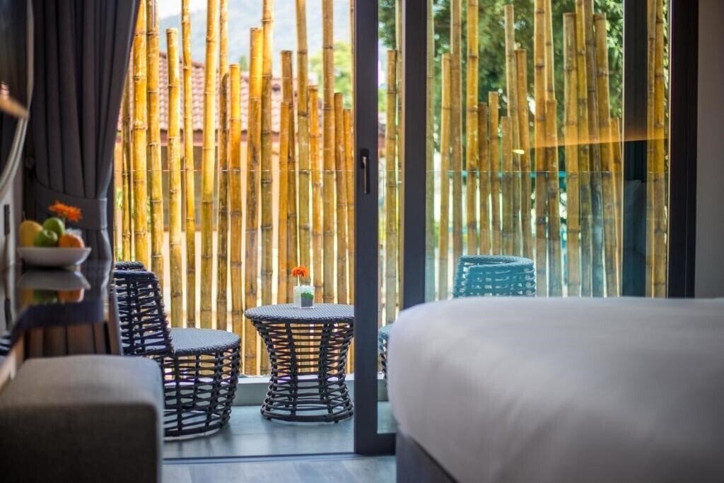 Imaginea Hotel Clover Patong Phuket 4*