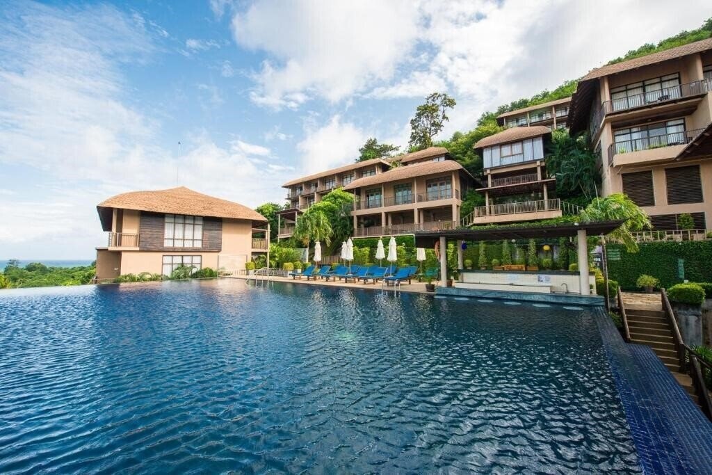 Hotel Karon Phunaka Resort & Spa 4*