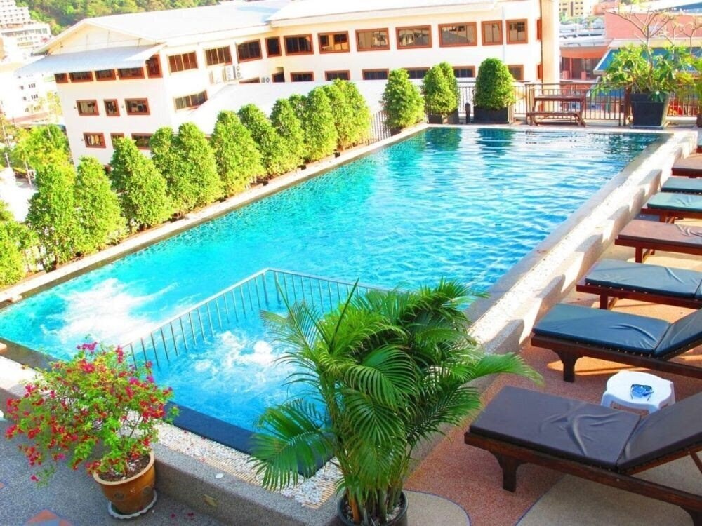 Hotel The RCB Patong 3*