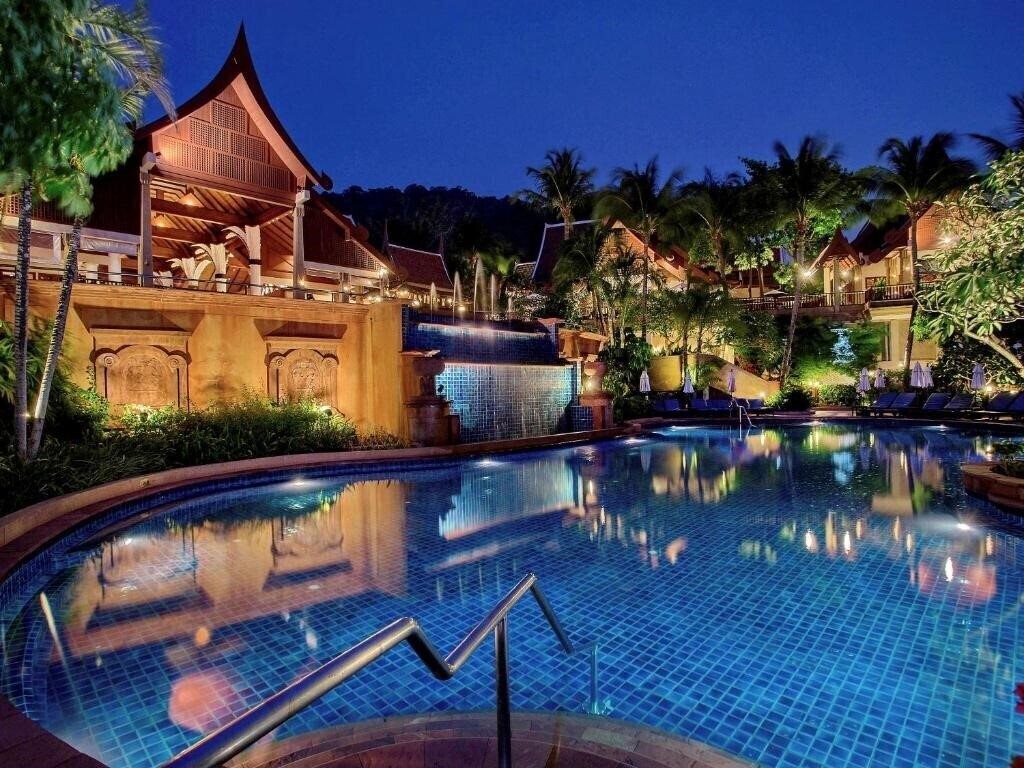 Imaginea Novotel Resort Patong 4*