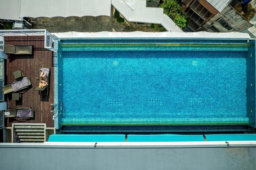 Fotografie Triple L Hotel Patong Beach 4*