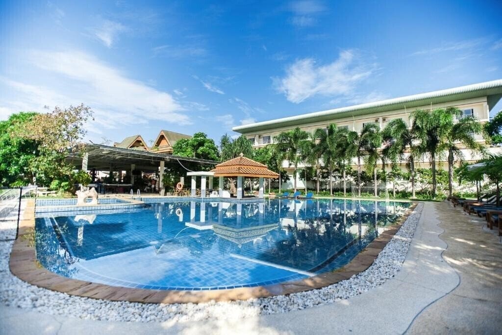 Imaginea Blue Beach Grand Resort And SPA 4*
