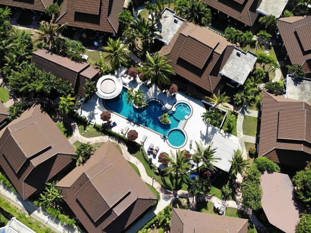 Отель Blu Pine Villa & Pool Access 4*