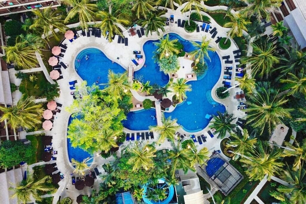 Imaginea Holiday Inn Resort Phuket Surin Beach (ex. Destination Resorts Phuket Surin Beach) 4*