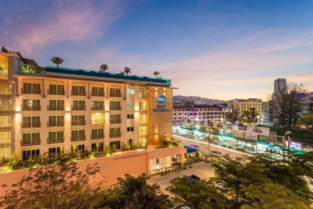Отель Bw Patong Beach 3*