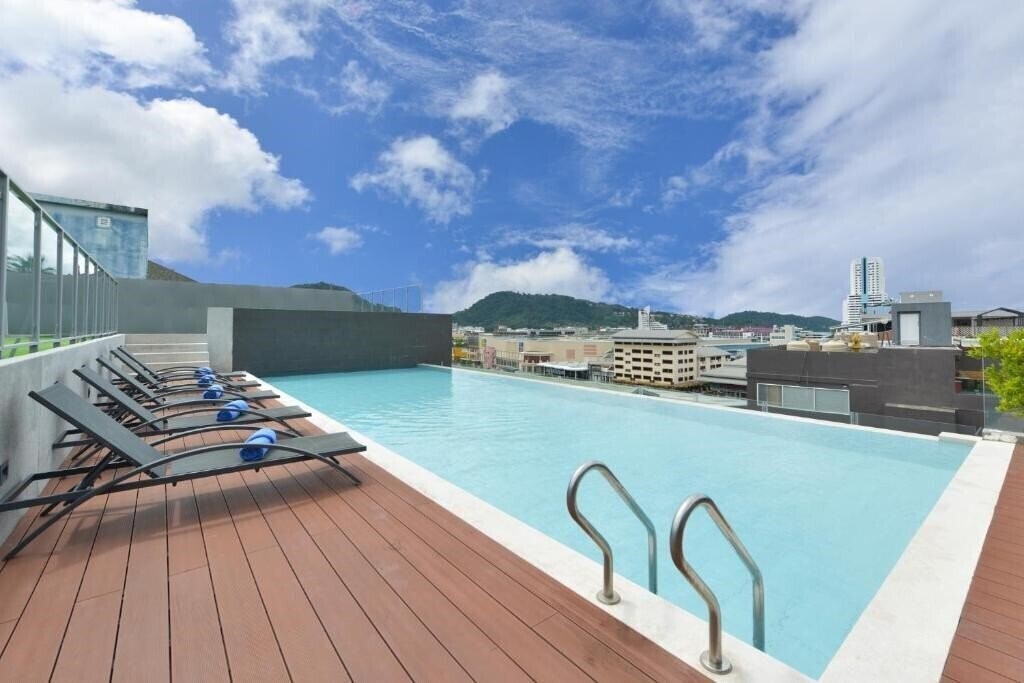 Imaginea Grace Patong Hotel 4*