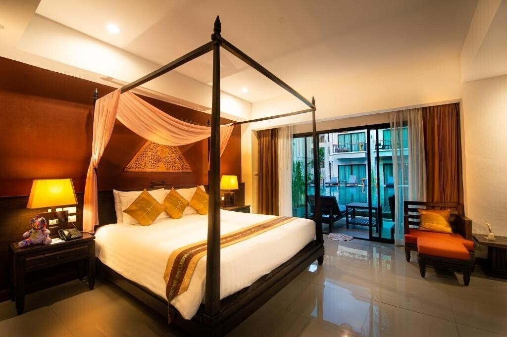 Fotografii Navatara Phuket Resort 4*