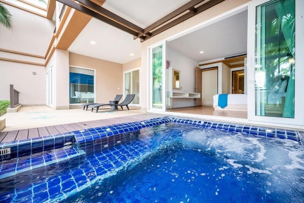 Фотография Hotel Coco Phuket Bangtao 4*