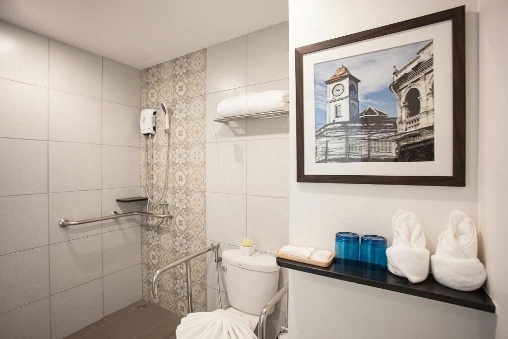 Фотография Recenta Suite Phuket Suanluang 4*