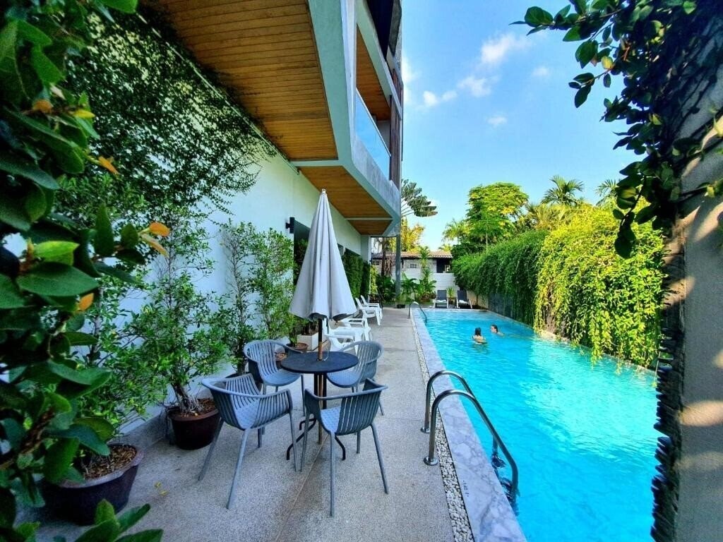 Отель Lemonade Phuket 3*