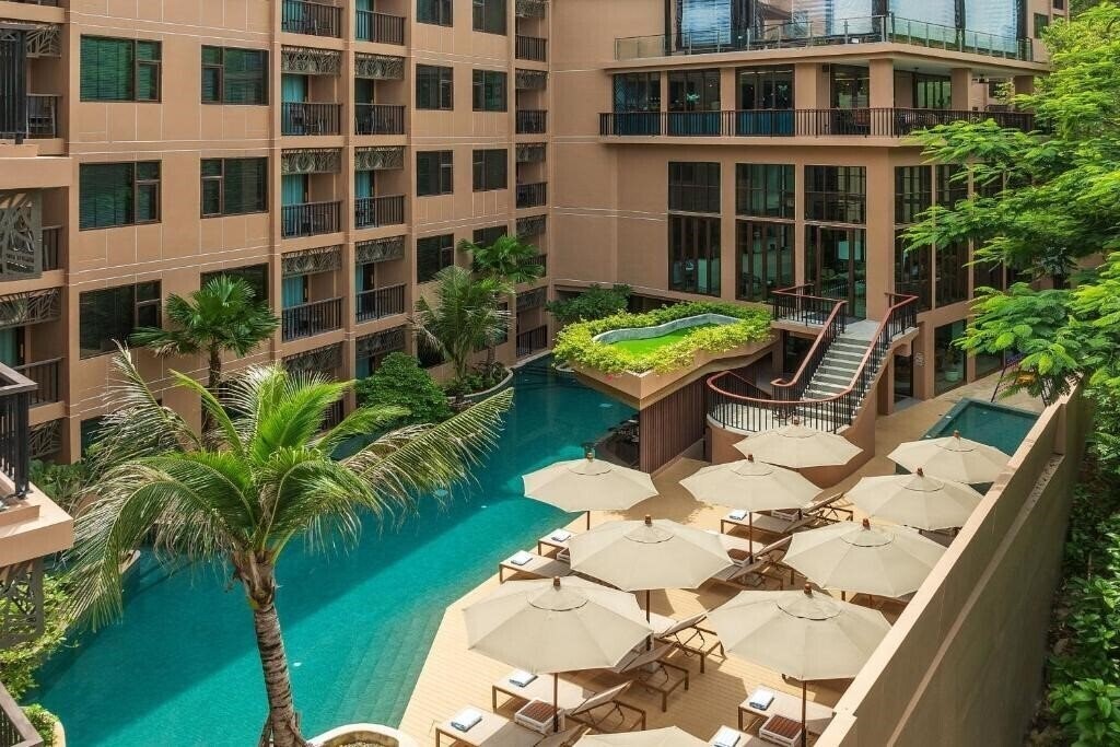 Hotel The Proud Karon 4*