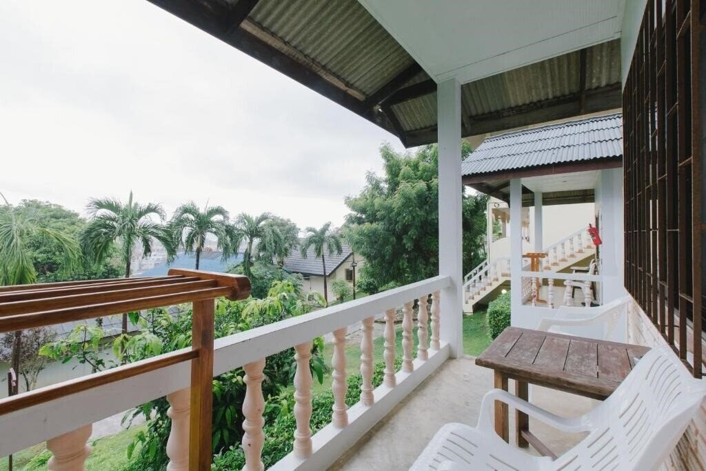 Imaginea Kata On Sea Bungalows 3*