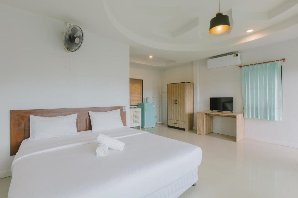 Imaginea Kata On Sea Bungalows 3*