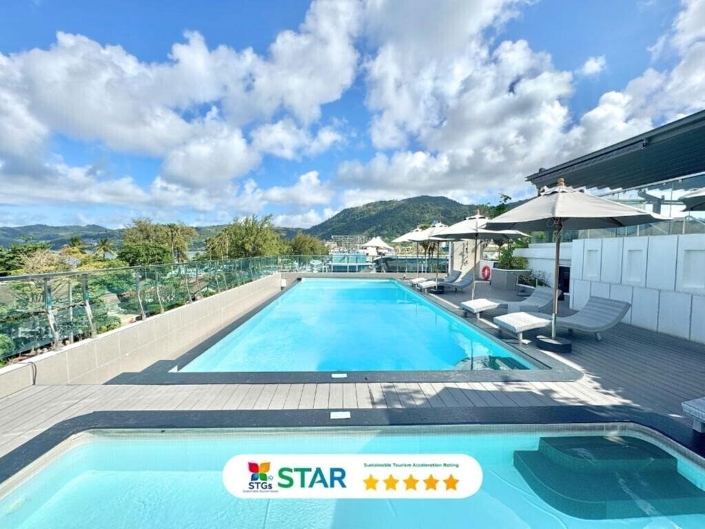 Hotel Clarian Hotel Patong Beach 4*