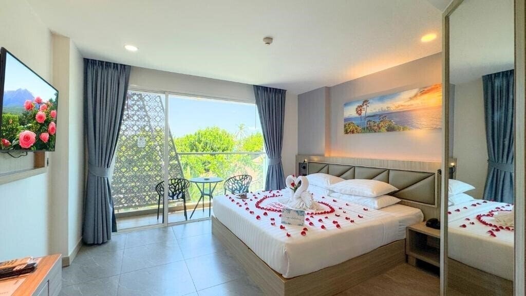 Imaginea Clarian Hotel Patong Beach 4*