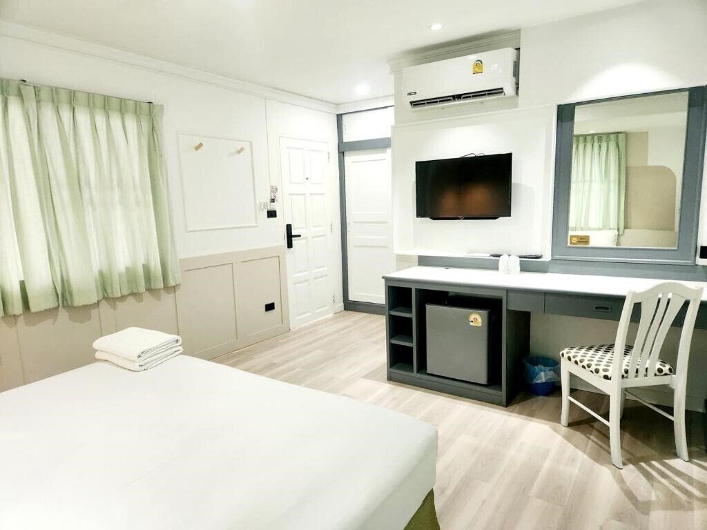 Imaginea Seatel Phuket Patong Beach 3*