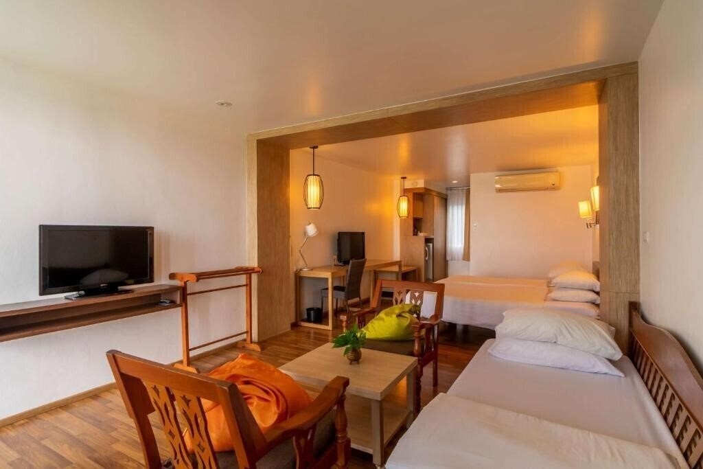 Отель Best Western Phuket Ocean Resort 3*