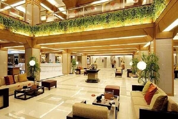 Hotel Phuket Grand Tropicana 3*