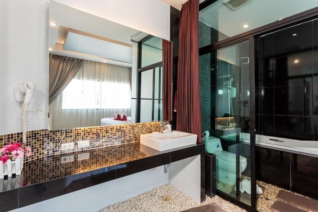 Фотография Pj Patong Resortel (ex. Check-in hotel PJ Patong) 3*