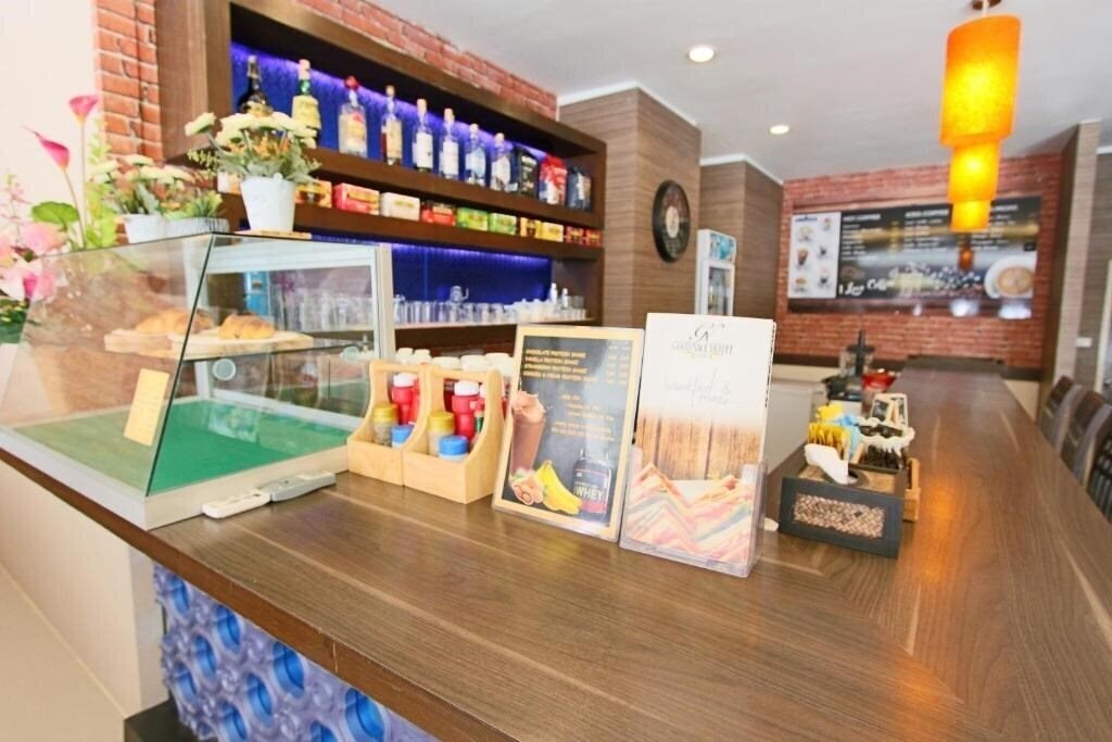 Imaginea Good Nice Hotel Patong 2*