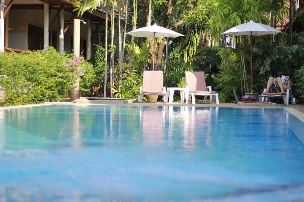 Отель Bangtao Village Resort 3*