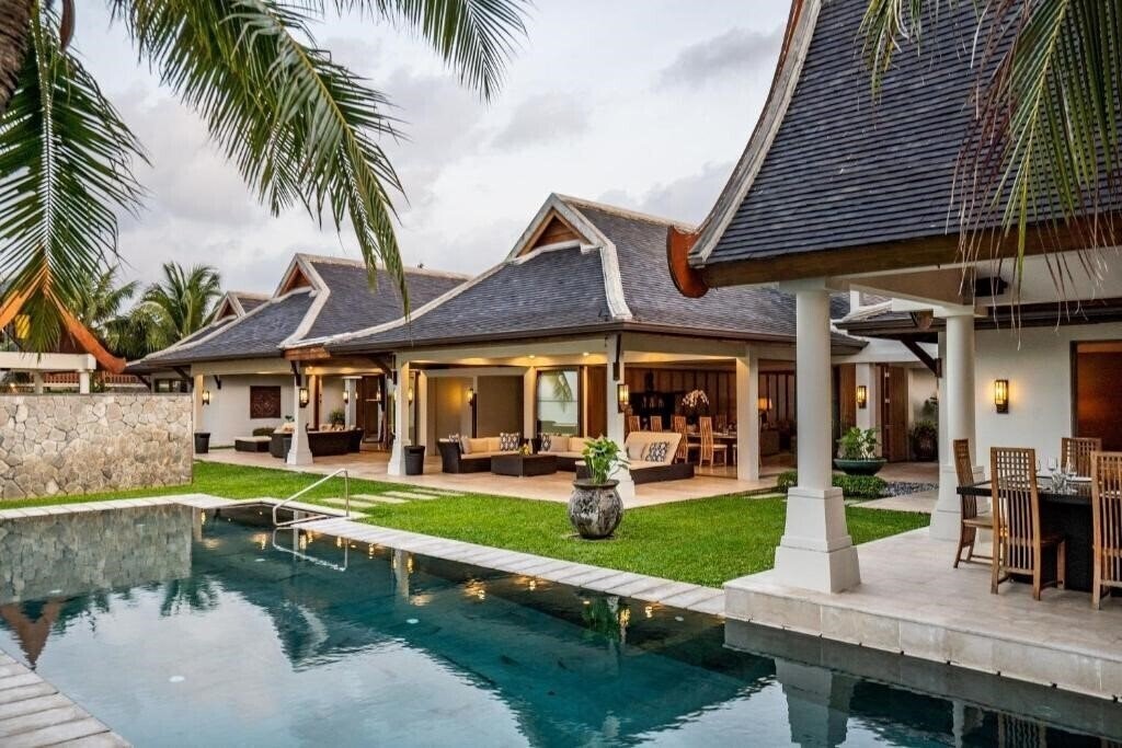 Картинка Miskawaan Luxury Beachfront Villa 5*