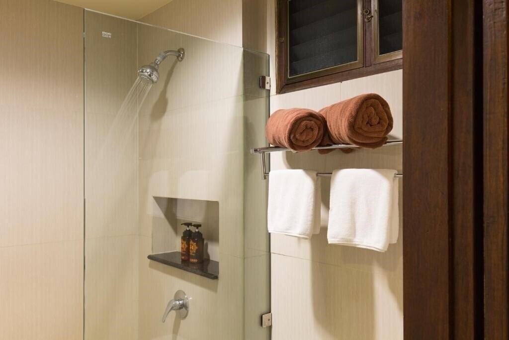 Фото J4 Hotel Samui 3*