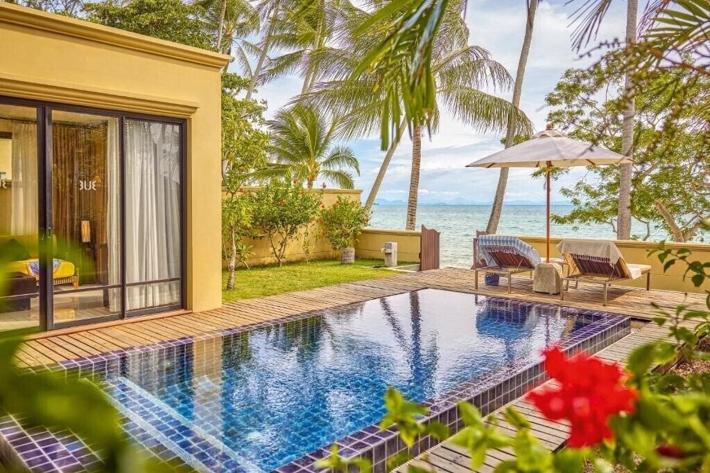 Imaginea The Passage Samui Villas And Resort (ex. Movenpick Resort Laem Yai Beach) 5*