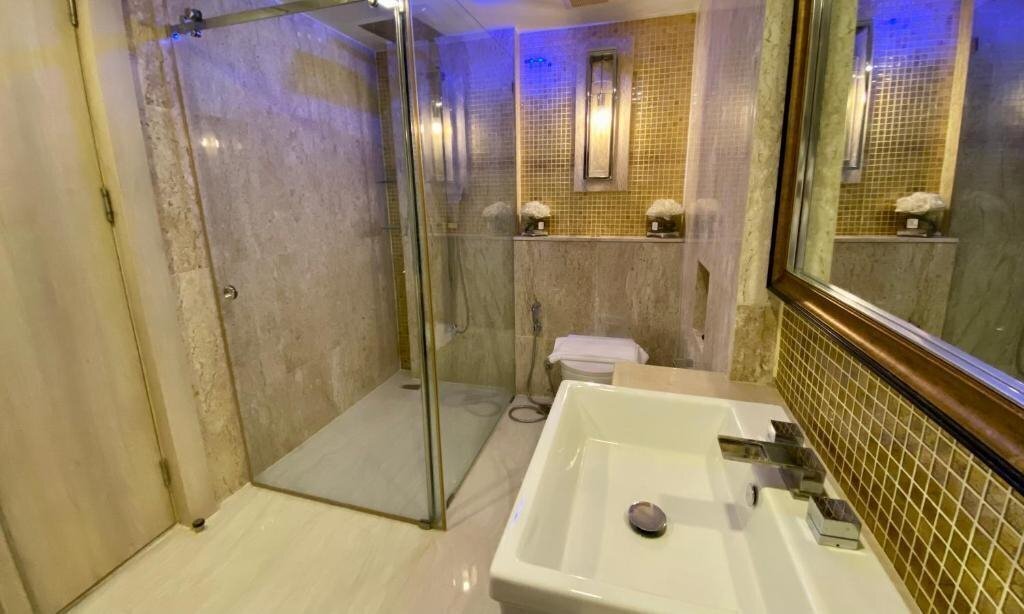 Fotografii Centara Grand Phratamnak Resort Pattaya 5*
