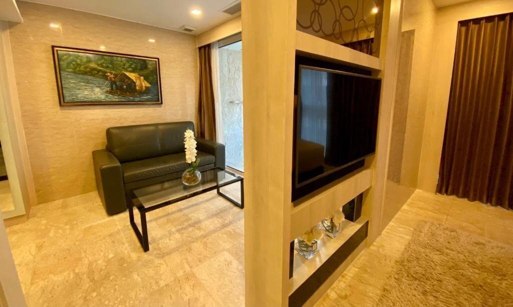 Imaginea Centara Grand Phratamnak Resort Pattaya 5*