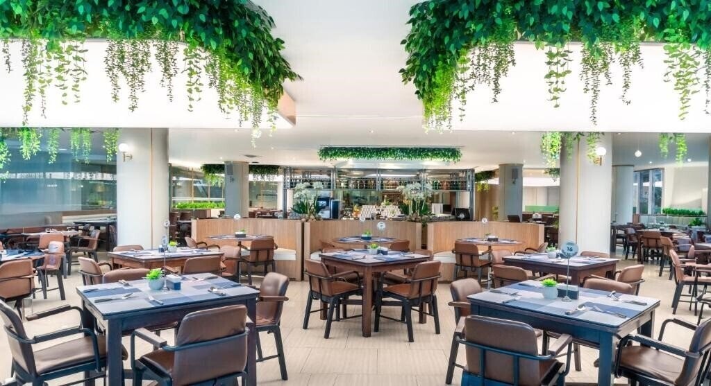 Imaginea A-One Pattaya Beach Resort 4*