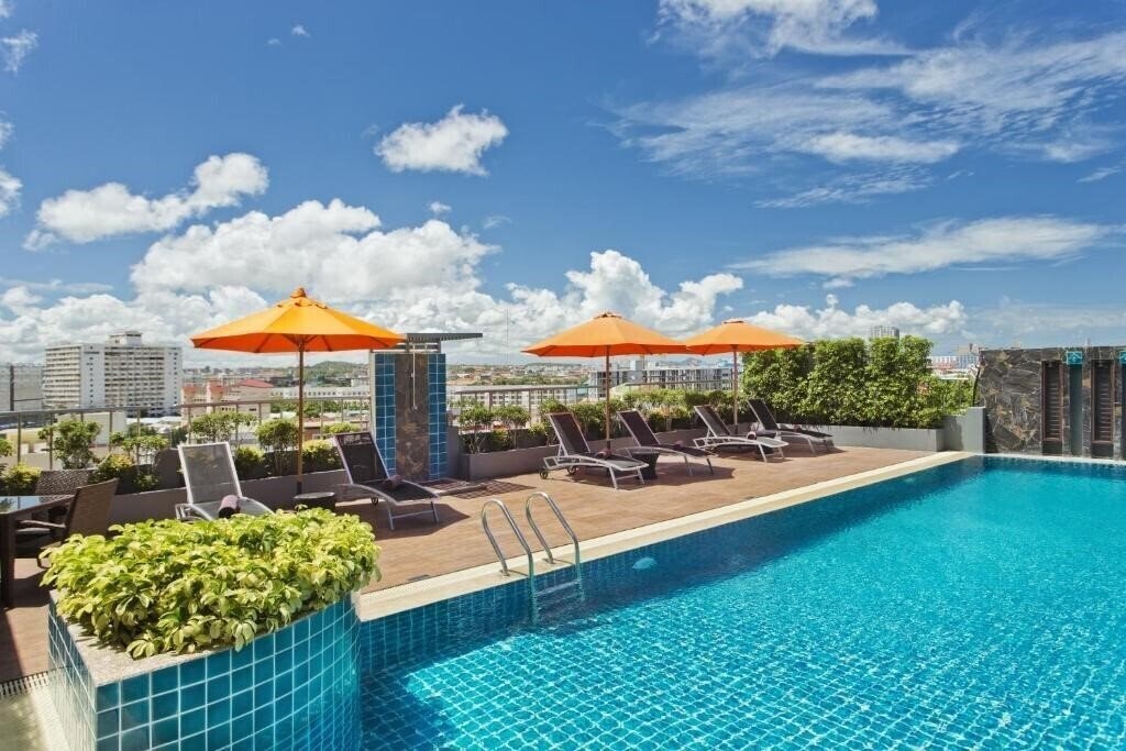Изображение Adelphi Pattaya 3*