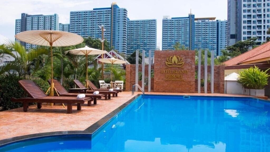 Hotel Lotus Land Resort 2*