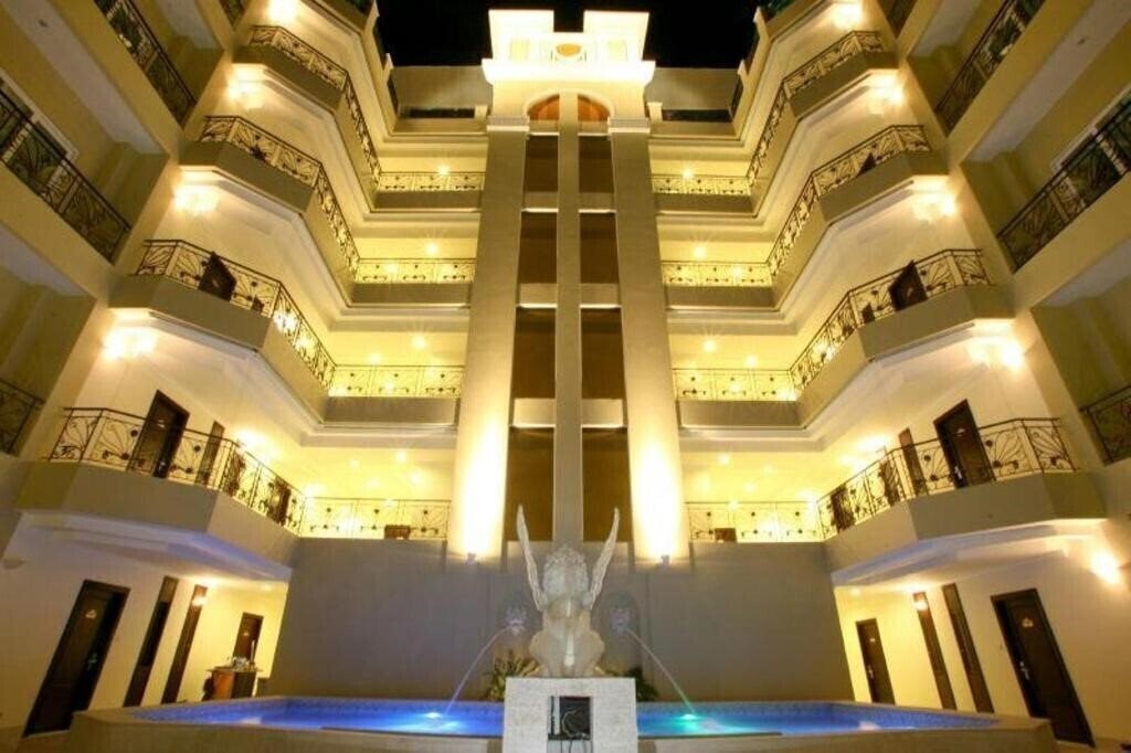 Hotel LK Renaissance 3*