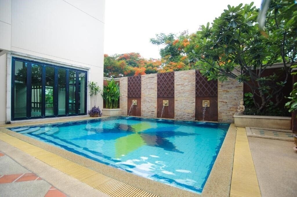 Фото Diamond City Palace 2*
