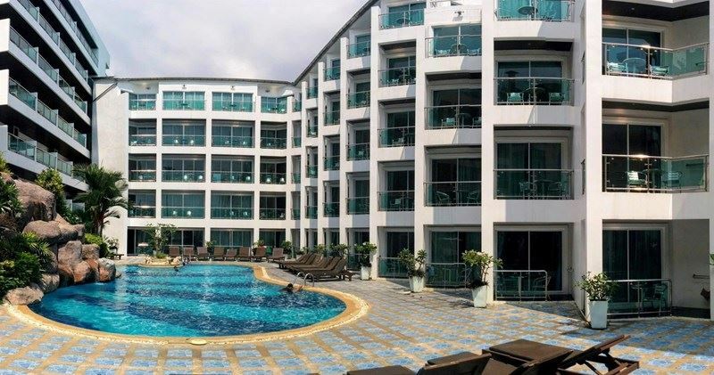 Отель Dragon Beach Resort Jomtien 3*