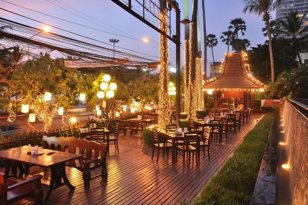 Fotografii Jomtien Palm Beach Hotel & Resort 4*