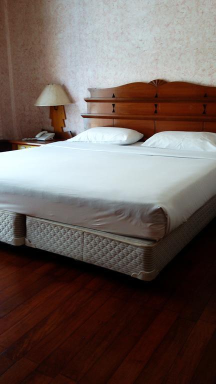 Imaginea Naklua Beach Resort 3*