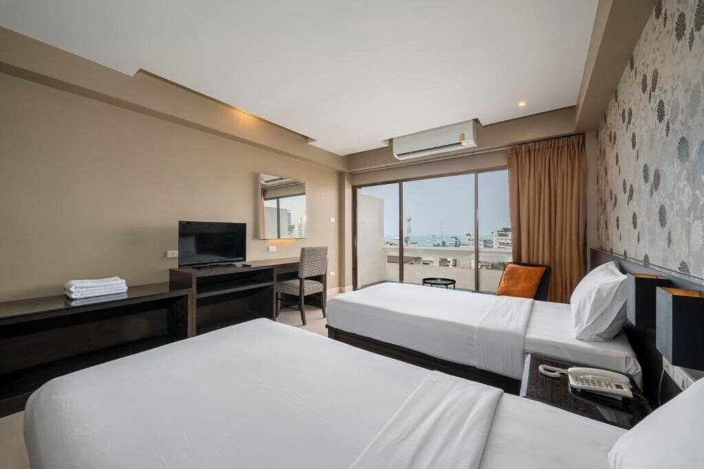 Fotografii Welcome Plaza Hotel 3*