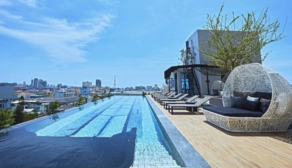 Imaginea Chezzotel Pattaya 4*