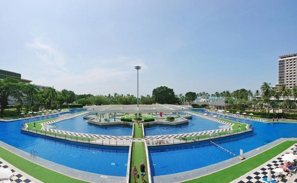 Imaginea Ambassador City Garden Wing 3*