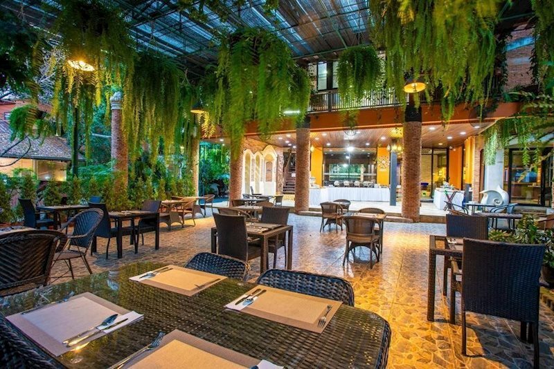 Imaginea Floral Hotel Dolphin Circle Pattaya 4*