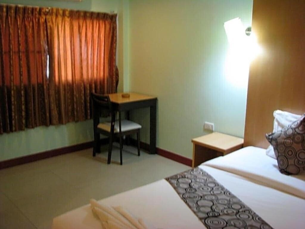 Fotografii Siam Platinum Pattaya Hotel 3*